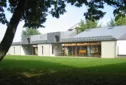 Maison de l'enfance La Paillotte, Saint-Amour (39) - Cantine scolaire et ALSH, 2005 Chalumeau & Gutfreund architectes