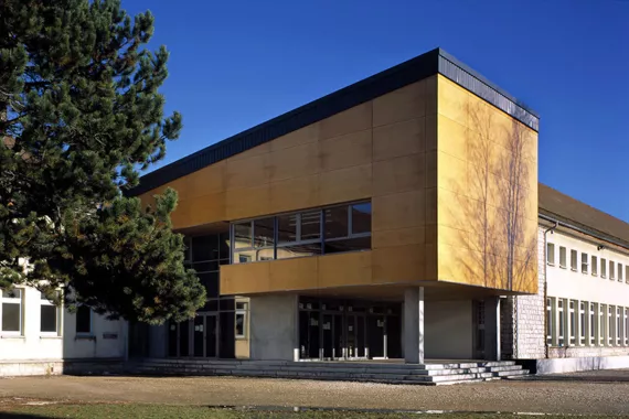 Collège Louis-Bouvier. Saint-Laurent-en-Grandvaux 39