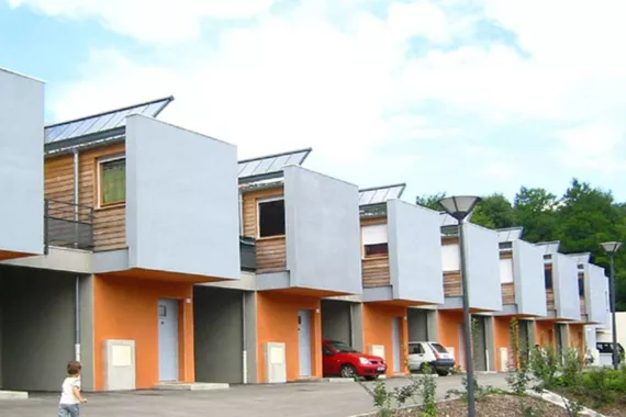 25 logements locatifs Haute Qualité Environnemental. Lons le Saunier 39