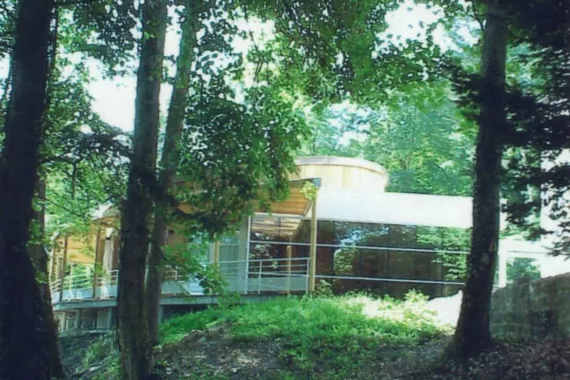 Pavillon d'accueil à Montciel, Montmorot (39) - Grenard J.L. arch. photo 1999